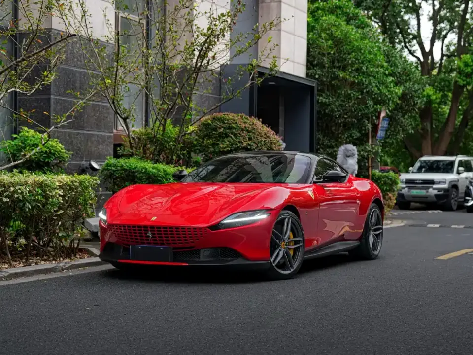 Ferrari Roma 3.9T V8 2024