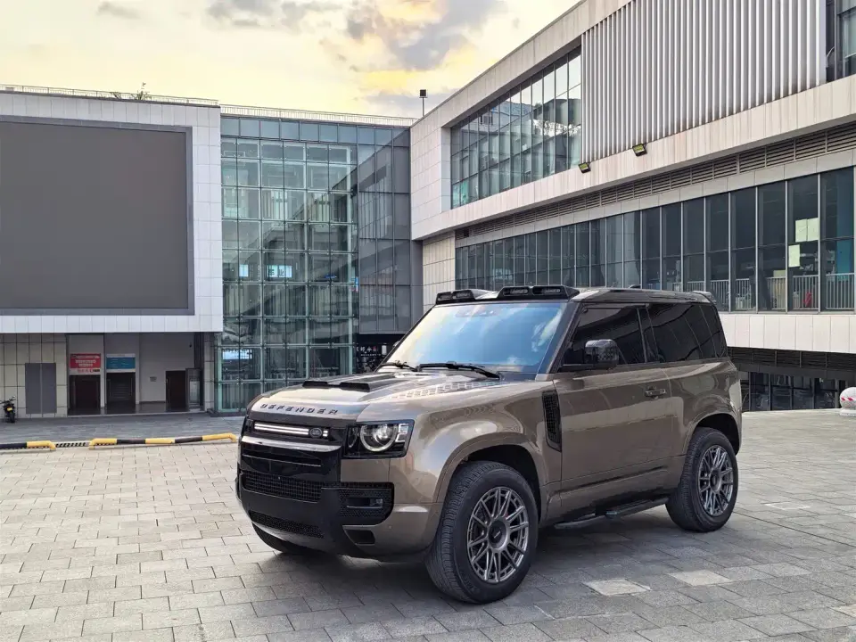 Land Rover Defender Facelift 90 3.0T P400 XS 2023