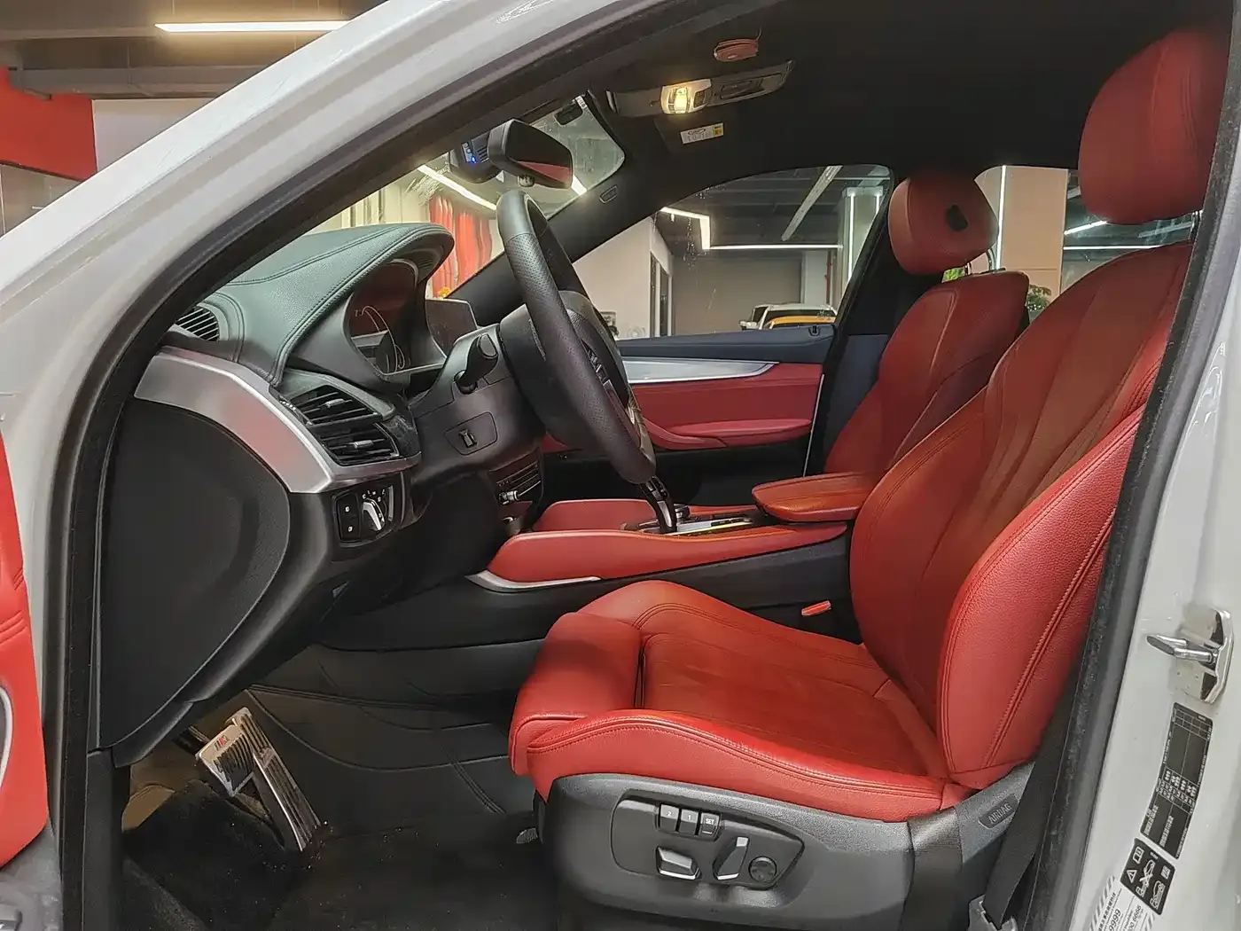 BMW X6 xDrive28i M Sport Package 2019 — фото 6