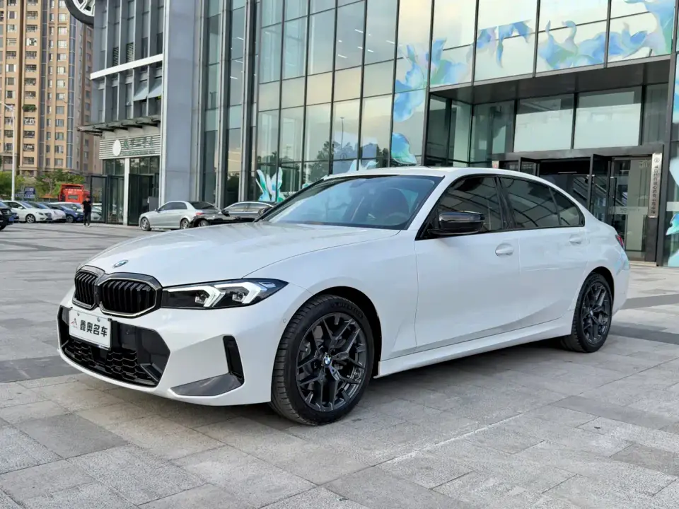 BMW 3 Series 330Li M Sport Night Edition 2025