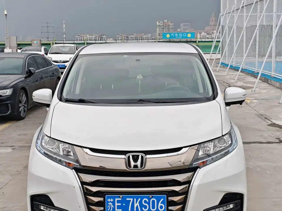 Honda Odyssey 2.0L Sharp Comfort Edition 2021