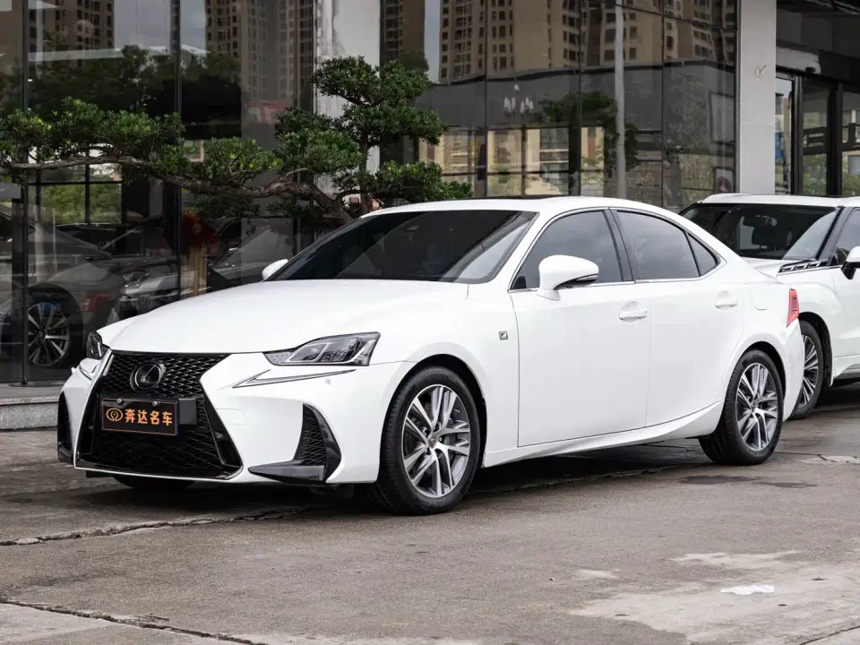 Lexus IS 300 F SPORT 2019