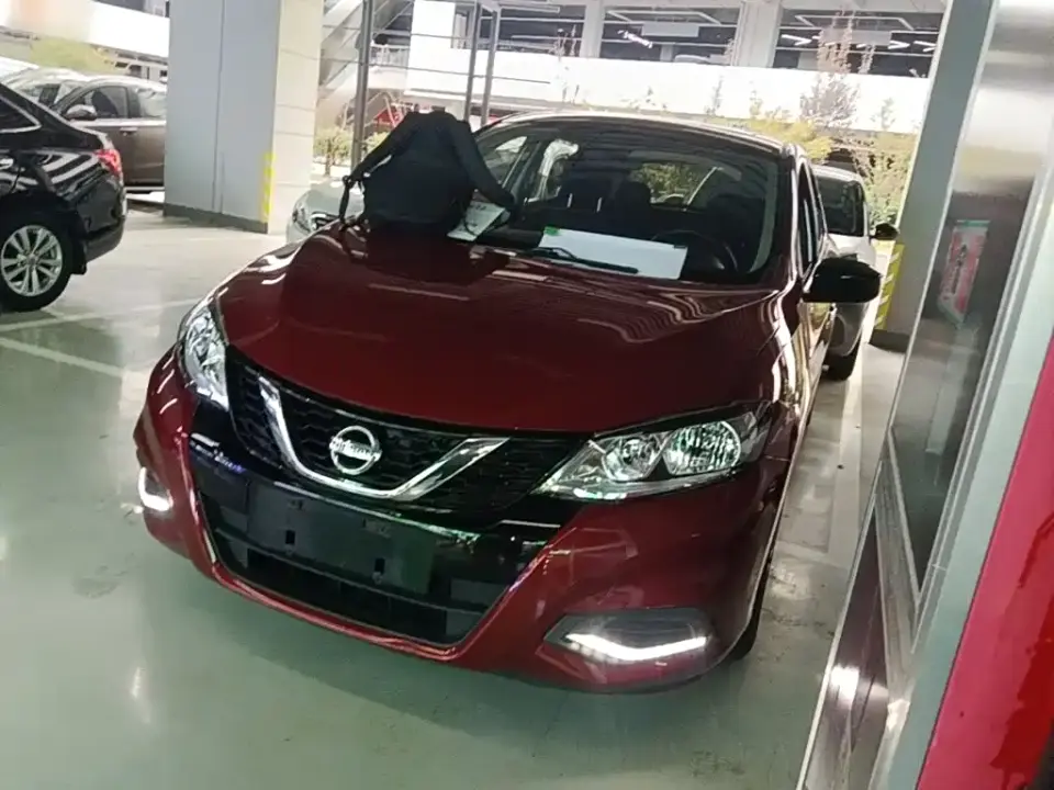 Nissan Tiida 1.6L CVT Cool Edition 2022