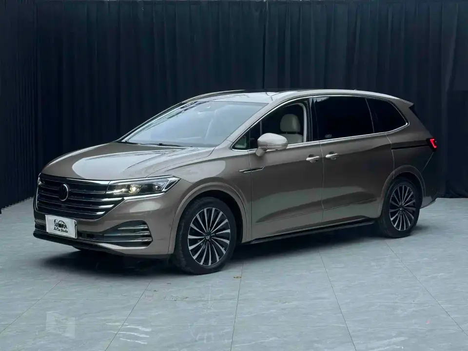 Volkswagen Viloran 380TSI Premium 2023
