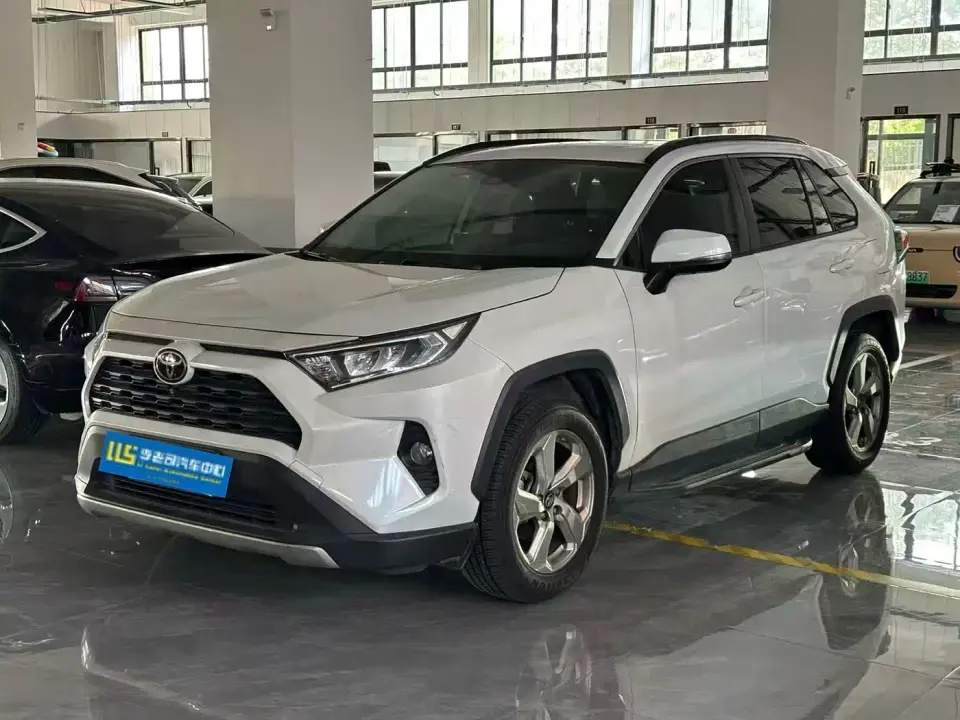 Toyota RAV4 Rongfang 2.0L CVT 2WD Trend 2021