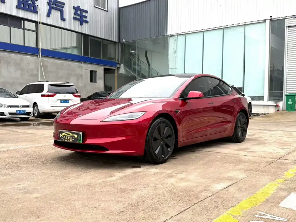 Tesla Model 3 Model Rear-Wheel Drive Edition 2025