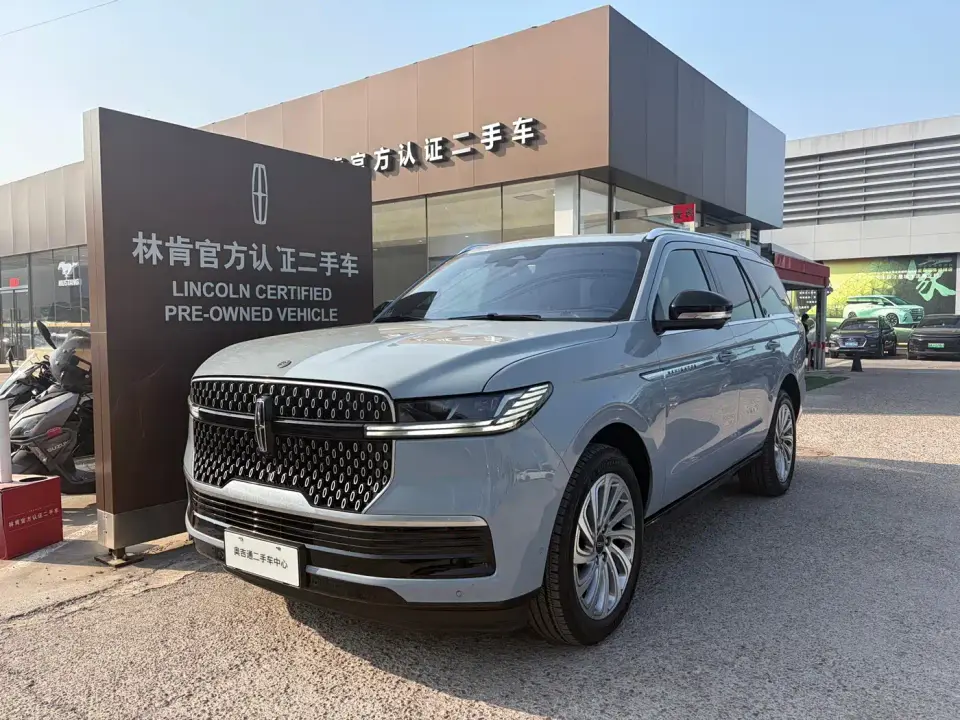 Lincoln Navigator 3.5T President Edition 2025