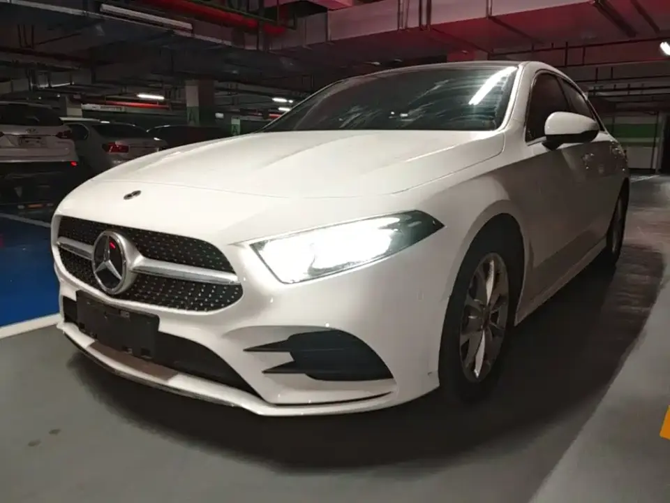 Mercedes-Benz A-Class A 200 L Sport Sedan Fashion Edition 2021