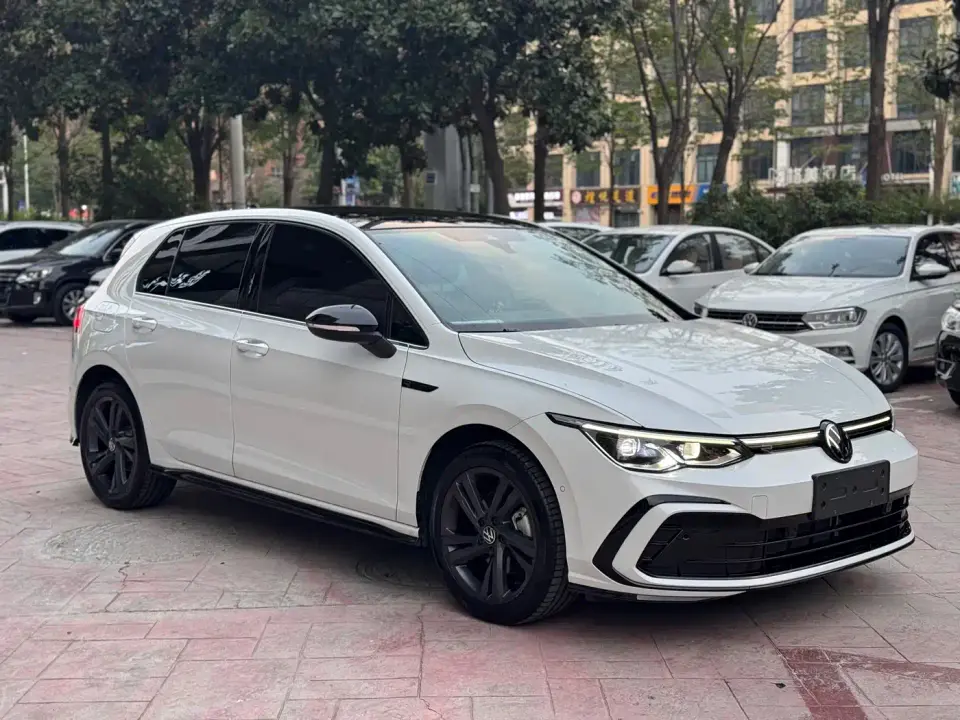 Volkswagen Golf Facelift 280TSI DSG R-Line 2024