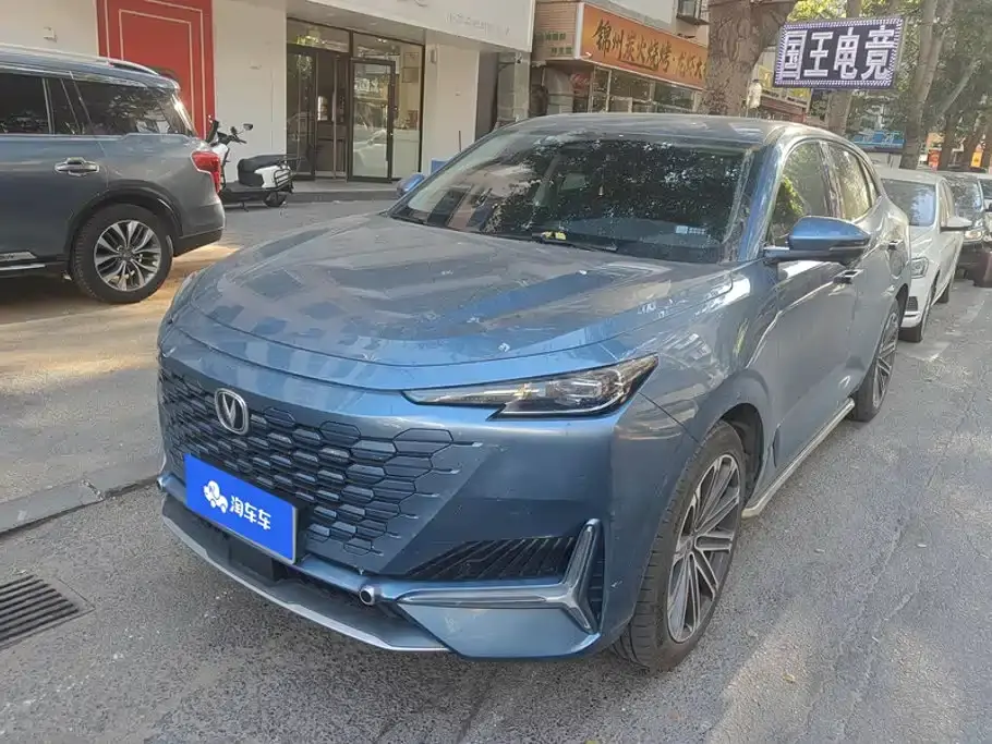 Changan UNI-K 2.0T AWD Premium 2021
