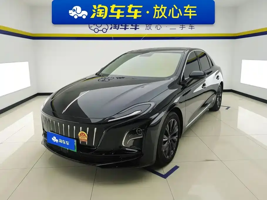 Hongqi E-QM5 Model 610km PLUS 2025