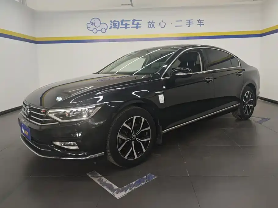 Volkswagen Magotan 330TSI DSG Leading 2022