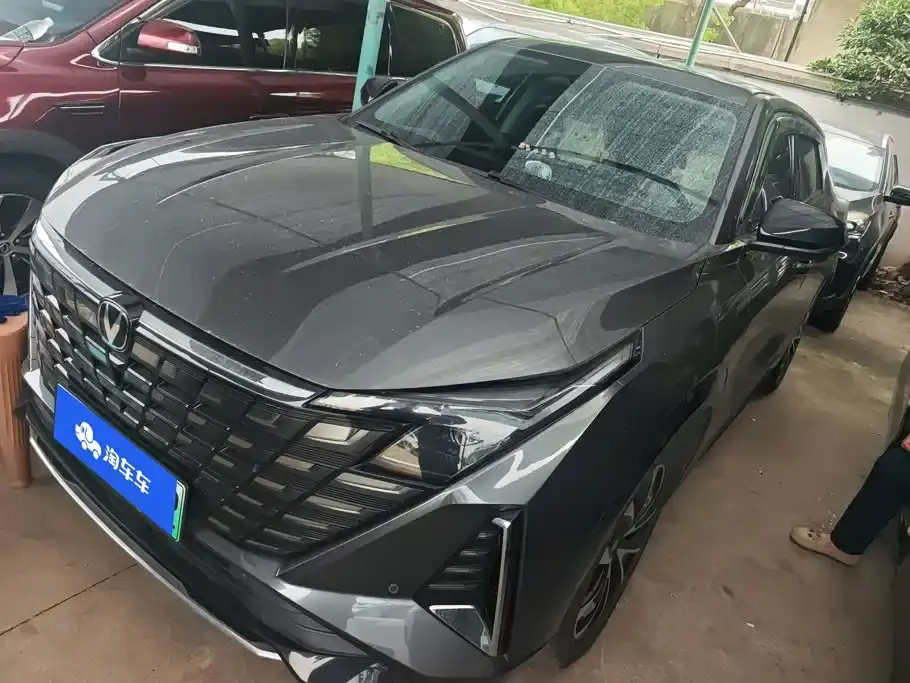 Changan UNI-Z New Energy Blue Whale iDD 125km Surpassing Edition 2025