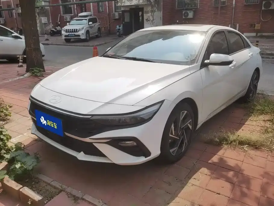 Hyundai Elantra 1.5L CVT GLX Elite Edition 2025