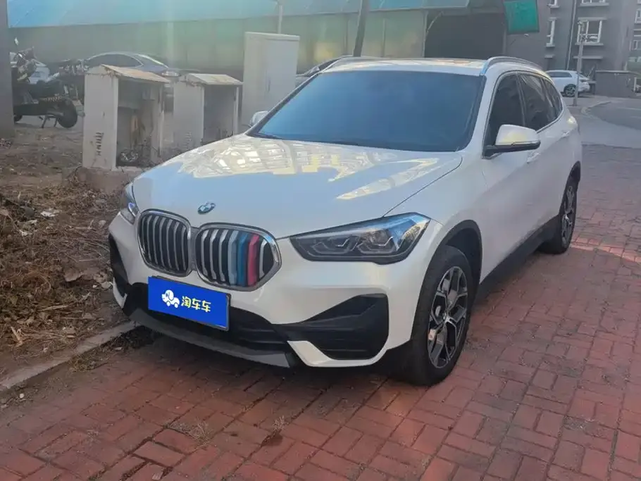 BMW X1 sDrive25Li Leading 2022