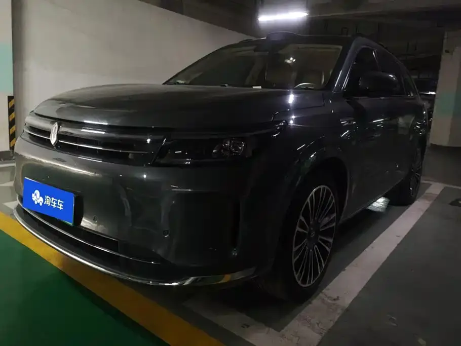 AITO Wenjie AITO M7 1.5T Smart Drive 4WD Ultra 6-seater 2024