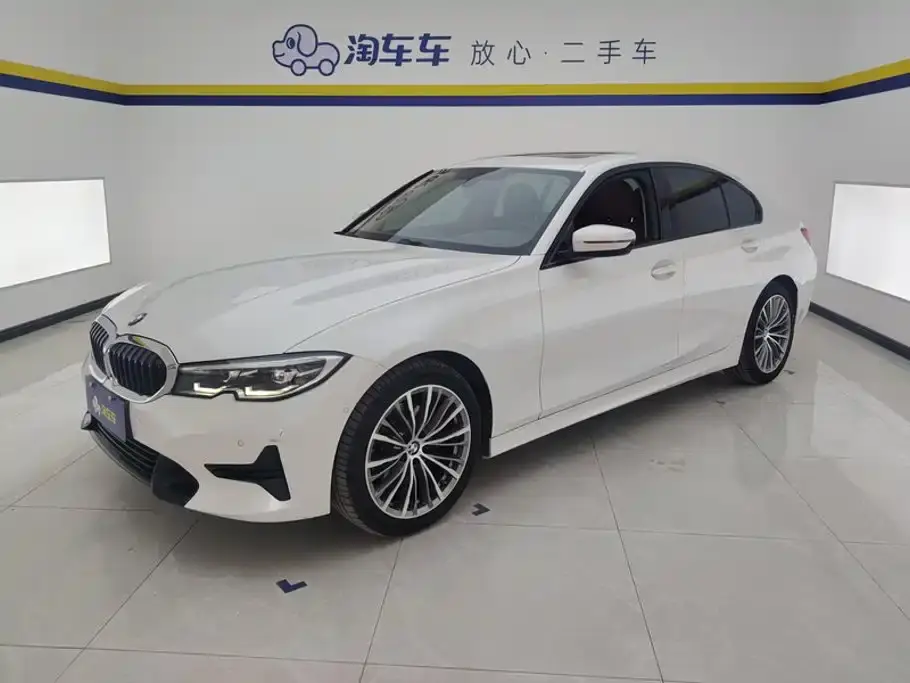 BMW 3 Series 320i Sport Package 2021