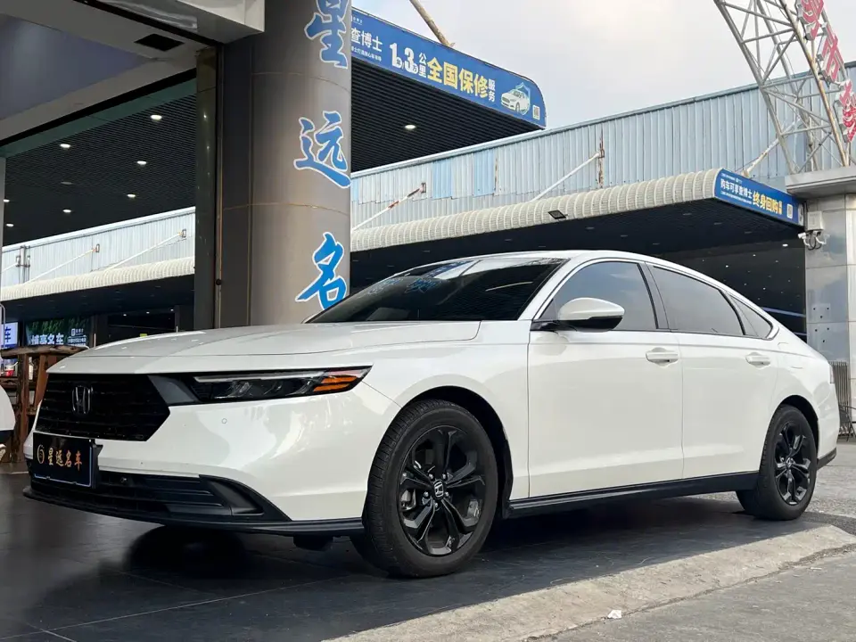 Honda Accord 260TURBO Luxury Edition 2025