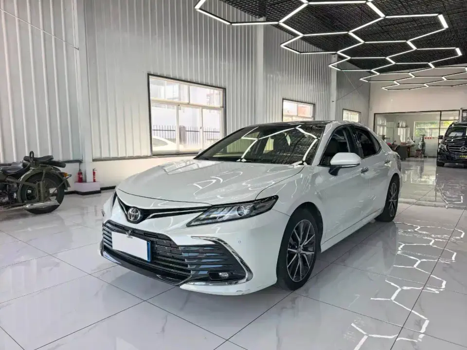 Toyota Camry 2.5G Luxury Edition 2022