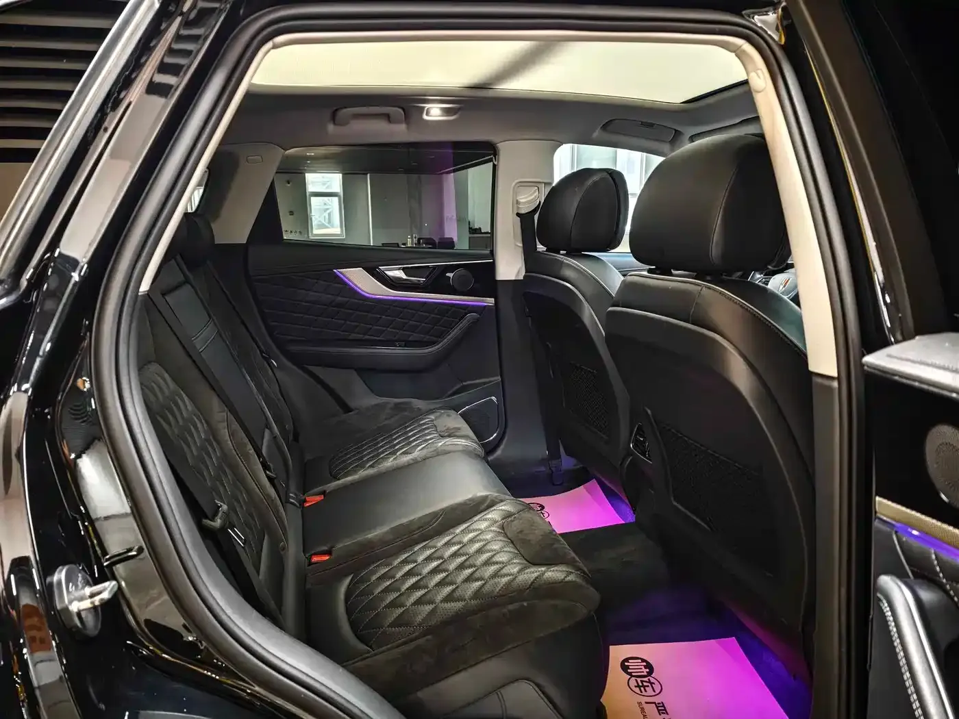 Hongqi HS5 2.0T Smart Connect Enjoy 4WD Edition 2020 — фото 8