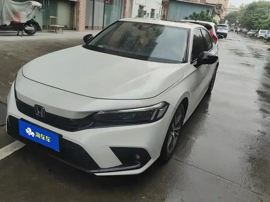 Honda Civic 240TURBO CVT Dynamic Edition 2023