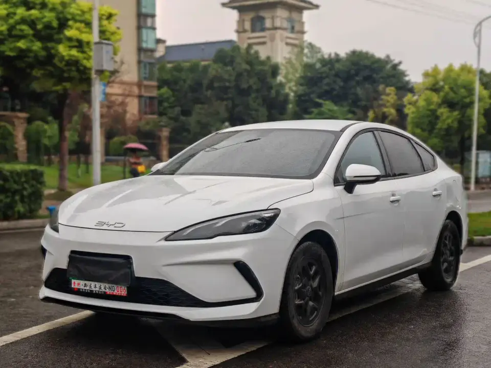 BYD Hai Bao 05 DM-i DM-i Smart Drive Edition 55KM Luxury 2025