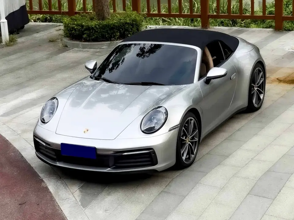 Porsche 911 Carrera Cabriolet 3.0T 2023