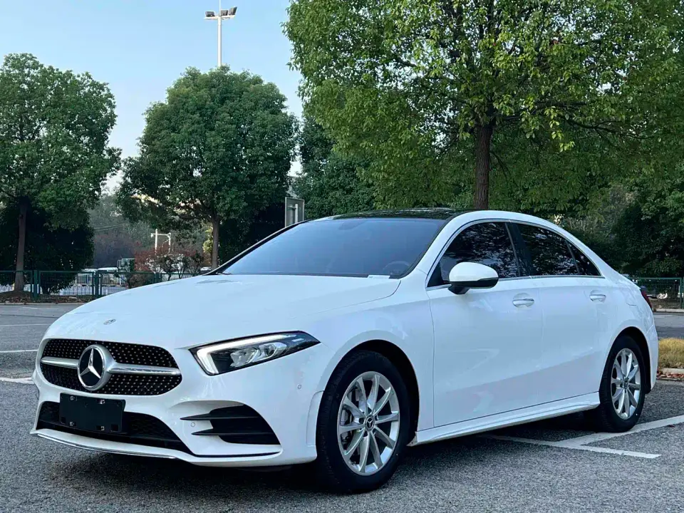 Mercedes-Benz A-Class A 200 L Sport Sedan Fashion Edition 2021