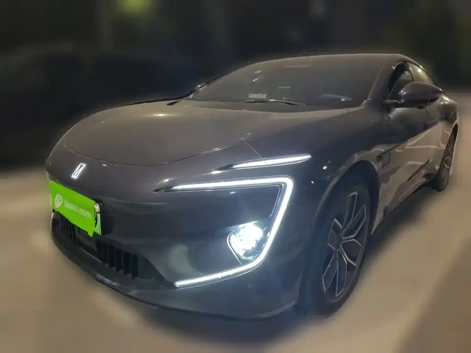 Avatr 12 Ultra Pure Electric AWD 2025