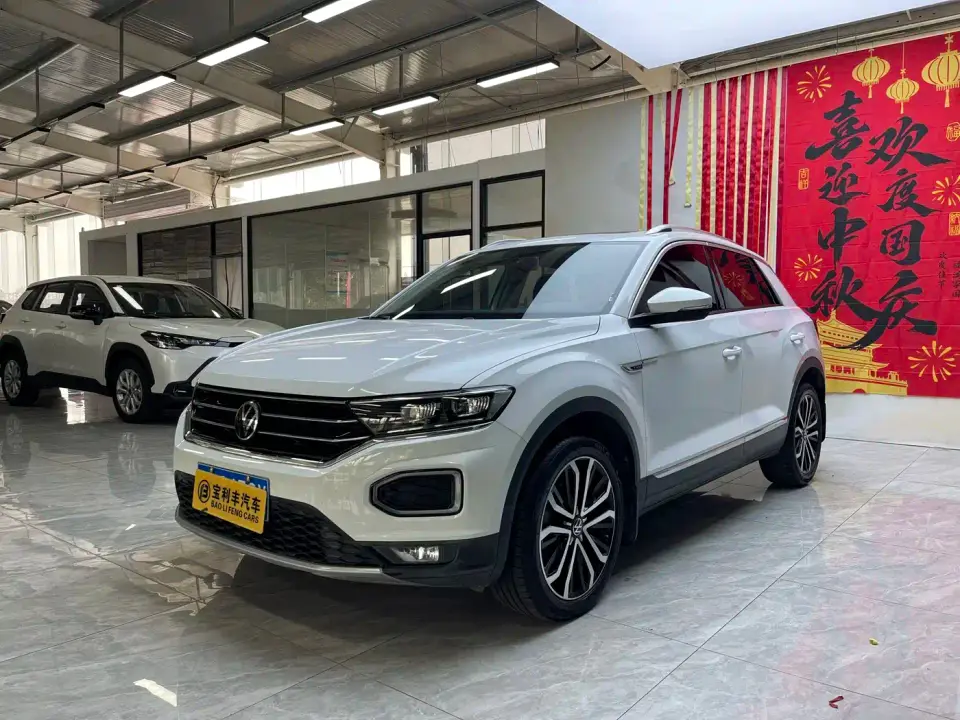 Volkswagen T-ROC 280TSI DSG 2WD Comfort Smart Connect Edition 2021