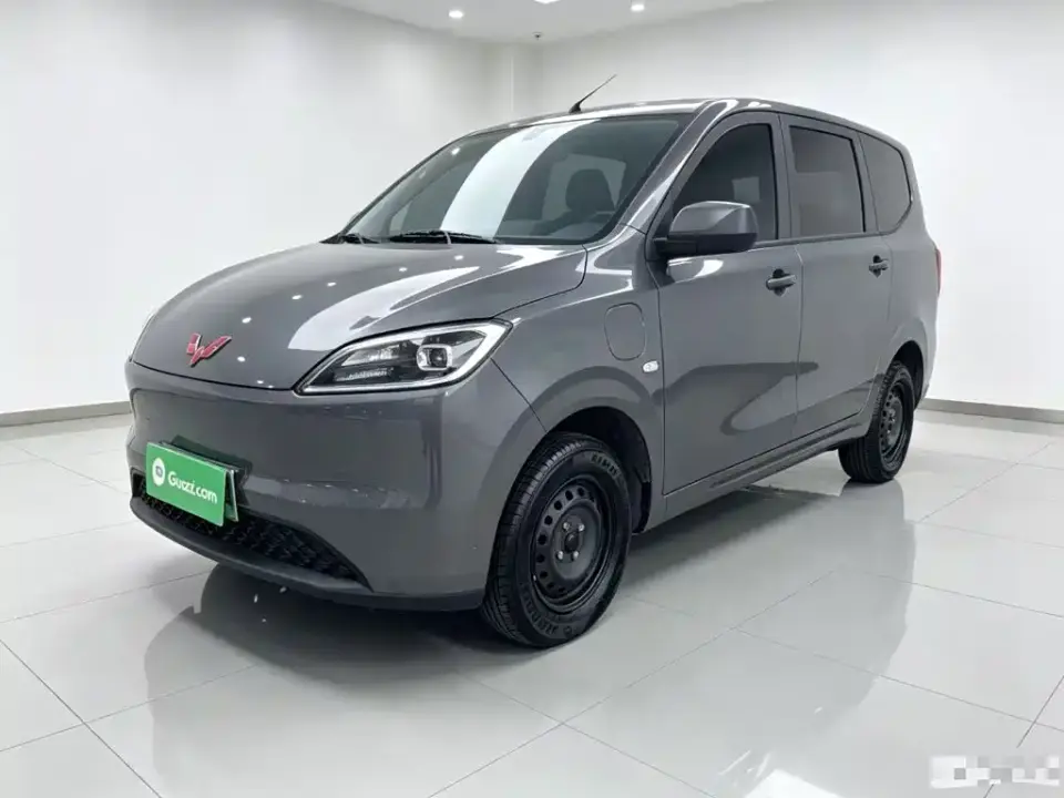 Wuling Motors Wuling Hongguang New Energy Pure Electric 300KM Standard 2025