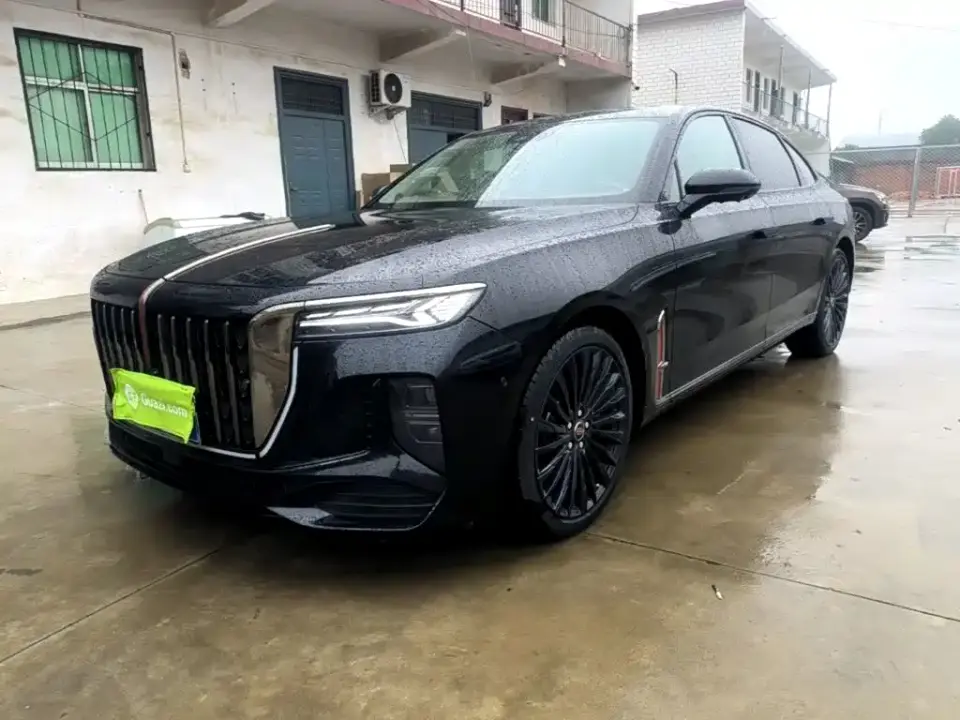 Hongqi H9 2.0T 2WD Qi Chang Private Style Edition 5-seater 2025