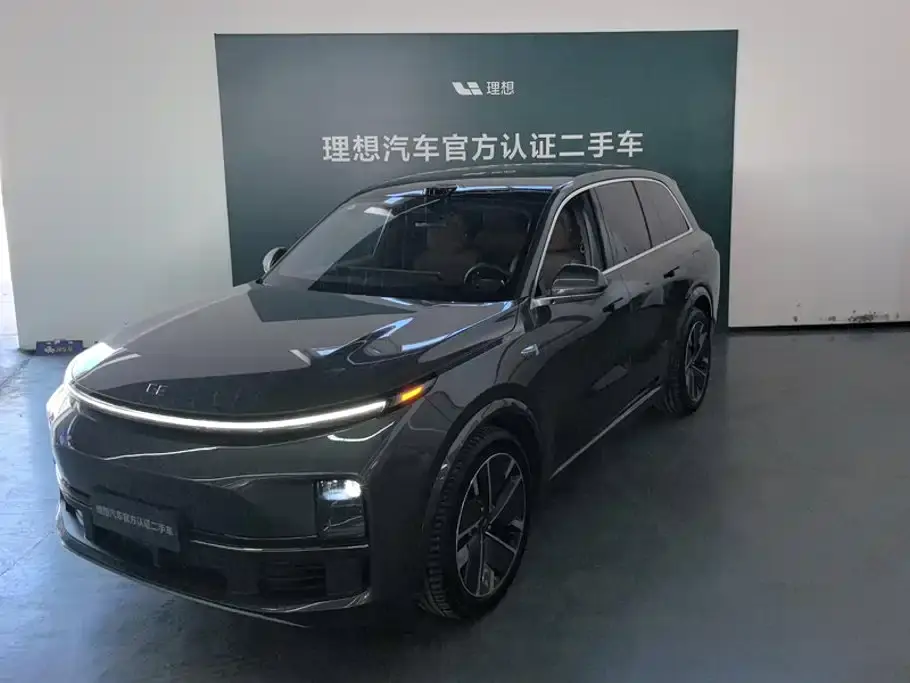 Li Auto Li L8 Max Smart Renewal Edition 2025