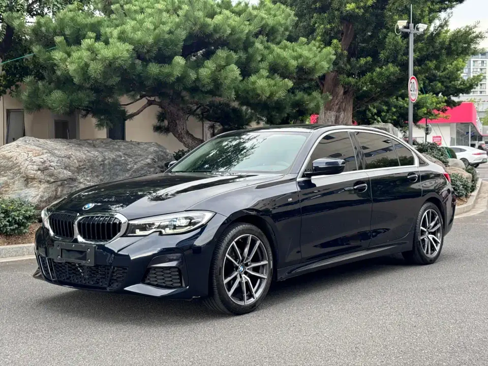 BMW 3 Series 325Li M Sport Package 2022