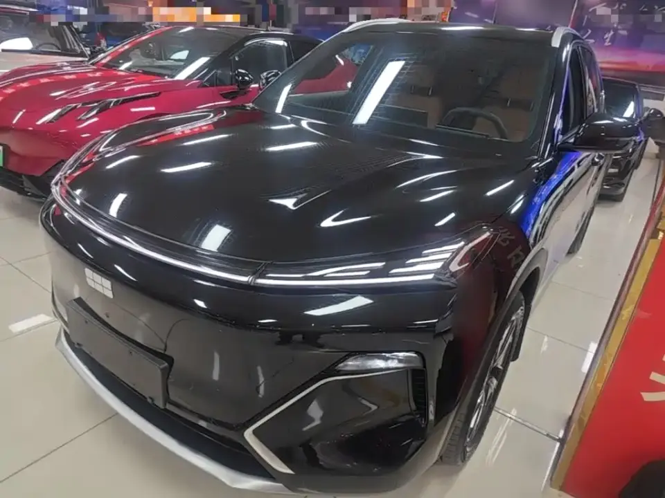 Geely Galaxy Galaxy Starship 7 EM-i Model 120km Voyage+ Edition 2025