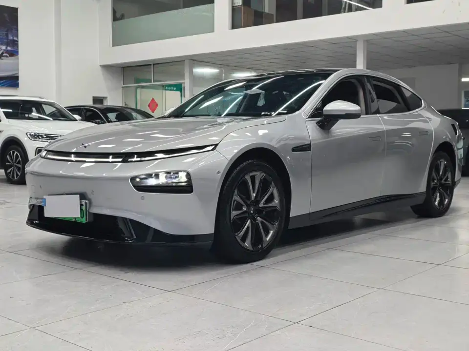 XPeng P7 Model 670E 2021