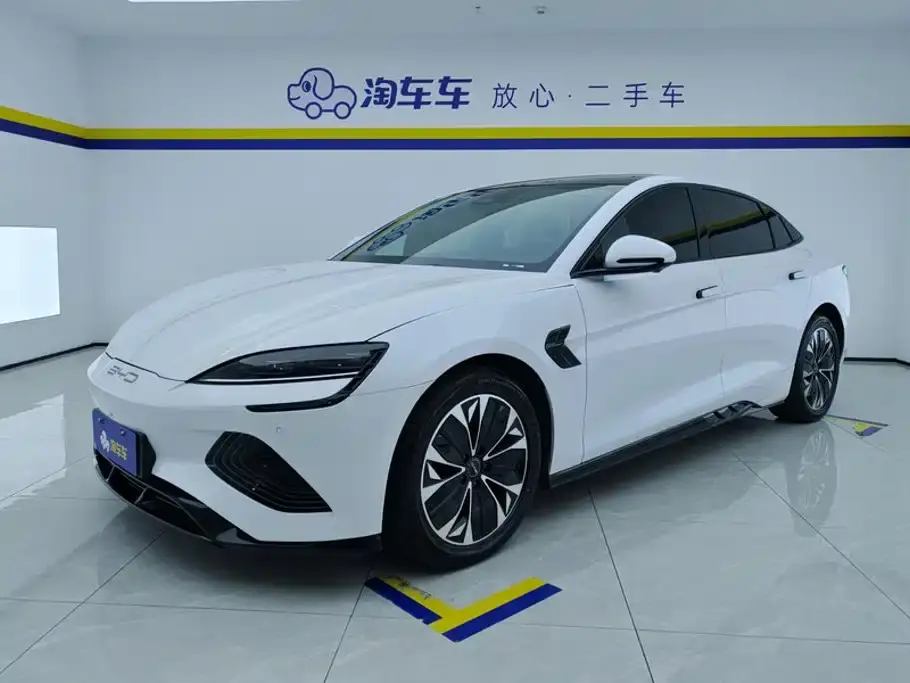 BYD Seal 550km Standard Range RWD Premium 2023