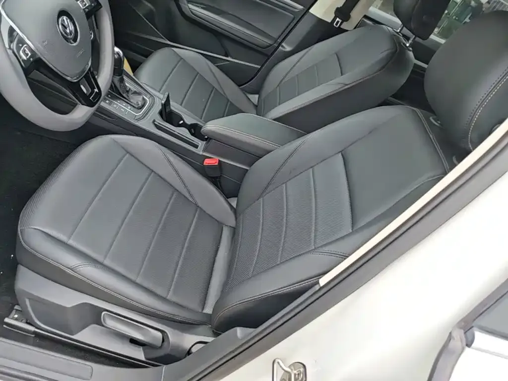 Volkswagen Lavida 1.5L Automatic Comfort Version China V 2019 — фото 15