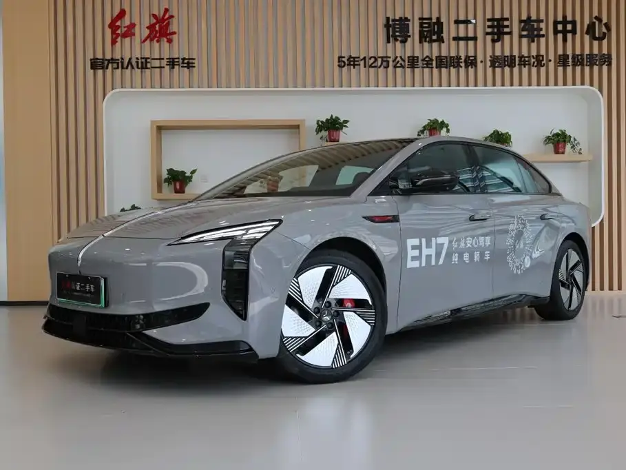 Hongqi EH7 640 AWD Smart Selection Edition 2025