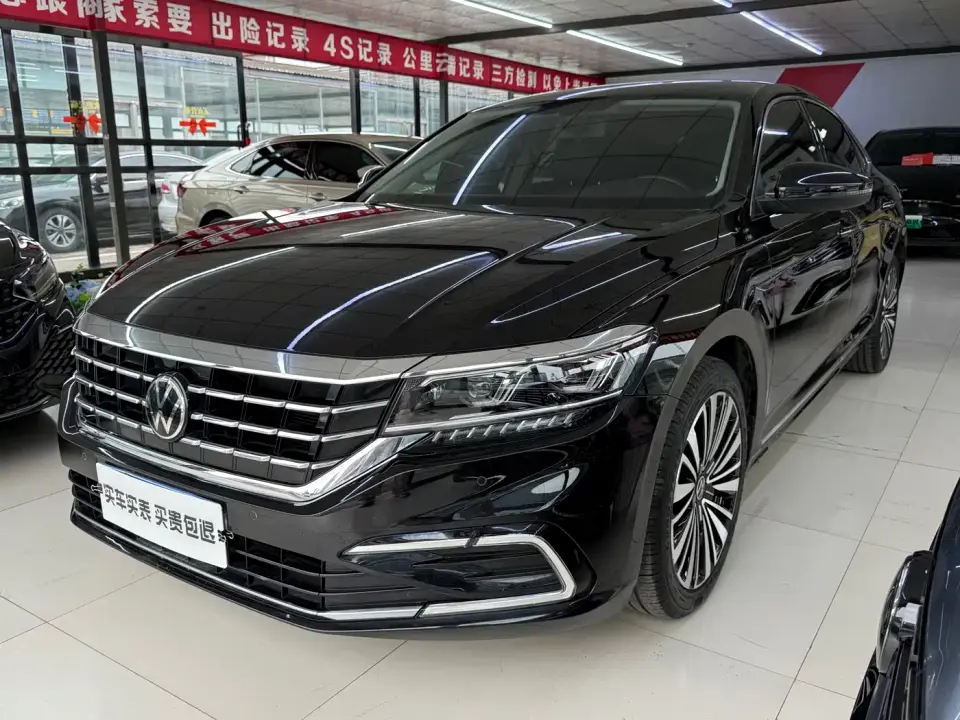Volkswagen Passat Model 330TSI Luxury Edition 2021