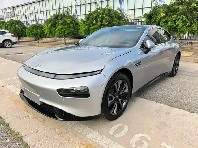 XPeng P7 Model 670E 2021