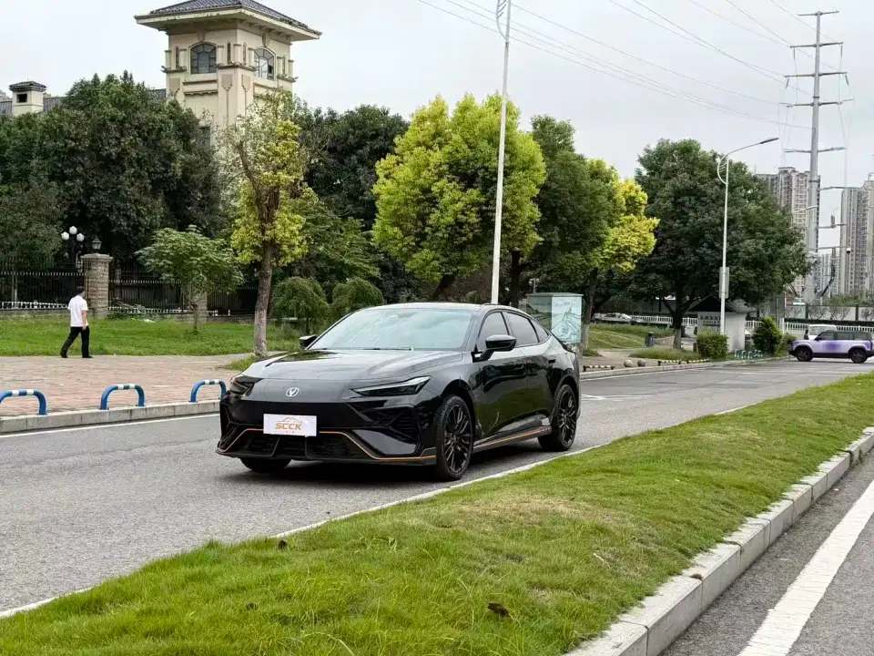 Changan UNI-V 2.0T Sport Version 2025