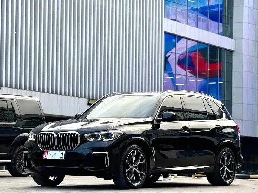 BMW X5 Model xDrive 40Li M Sport Package 2022