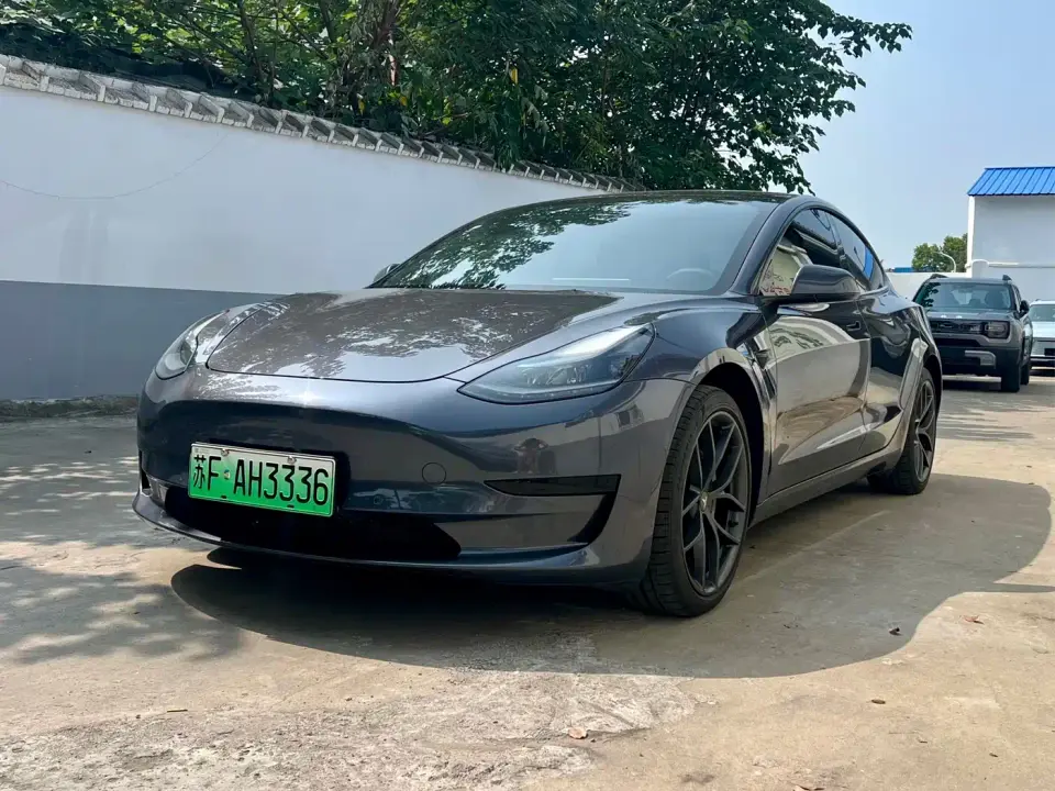 Tesla Model 3 Standard Range Rear-Wheel Drive Upgrade 2021
