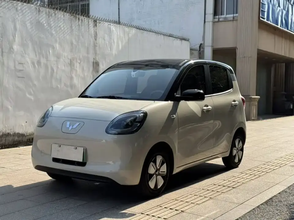 Wuling Motors Hongguang MINIEV 4-Door Premium+ Edition 2025
