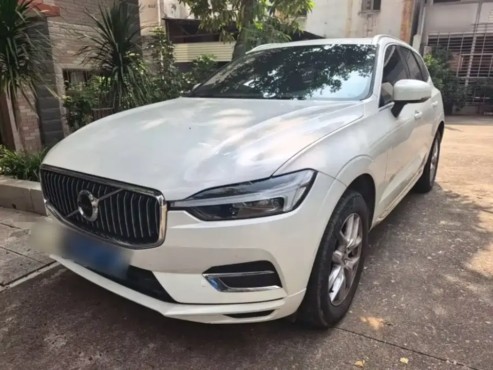 Volvo XC60 T5 AWD Momentum 2021