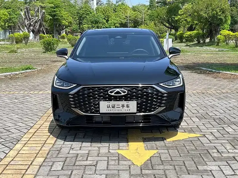 Chery Arrizo 8 PRO Pro 1.6T Luxury 2026