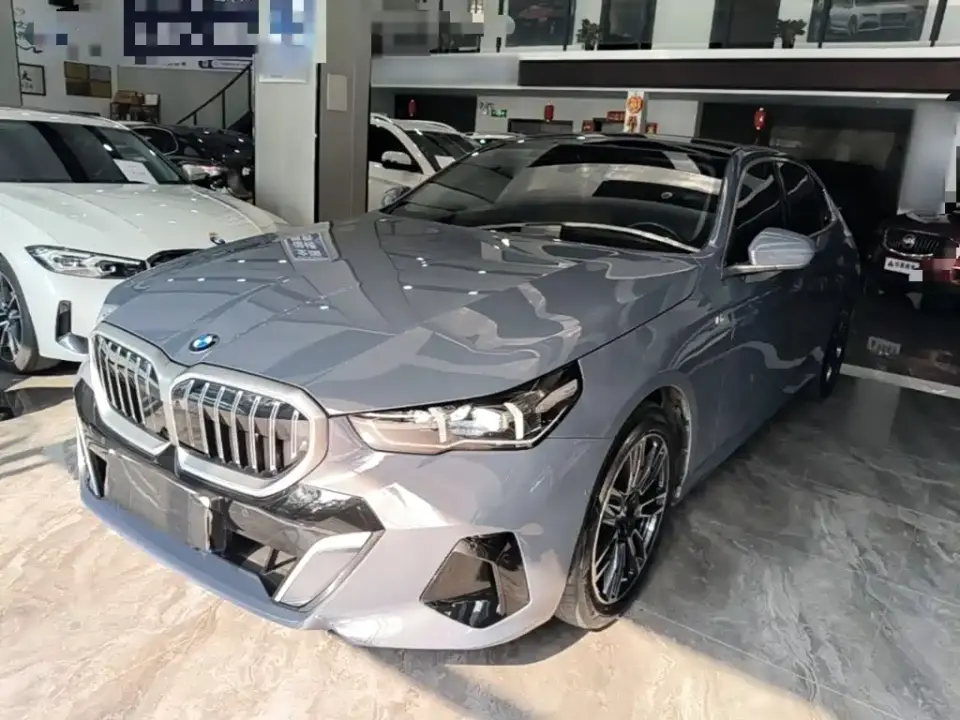 BMW 5 Series 530Li Leading M Sport Package 2024