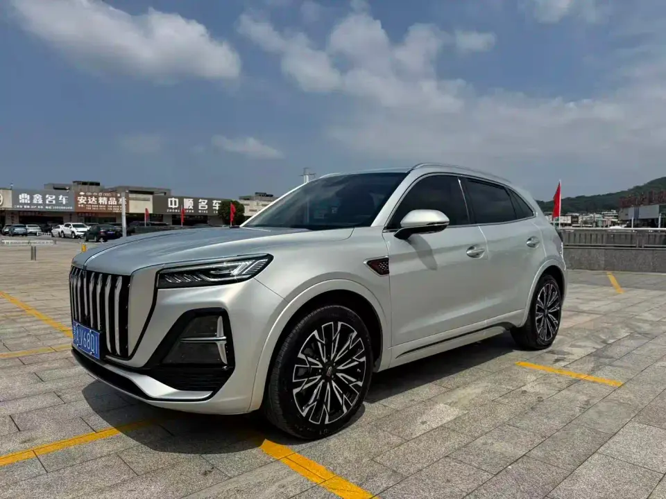 Hongqi HS5 2.0T Flag Enjoy Pro Edition 2023