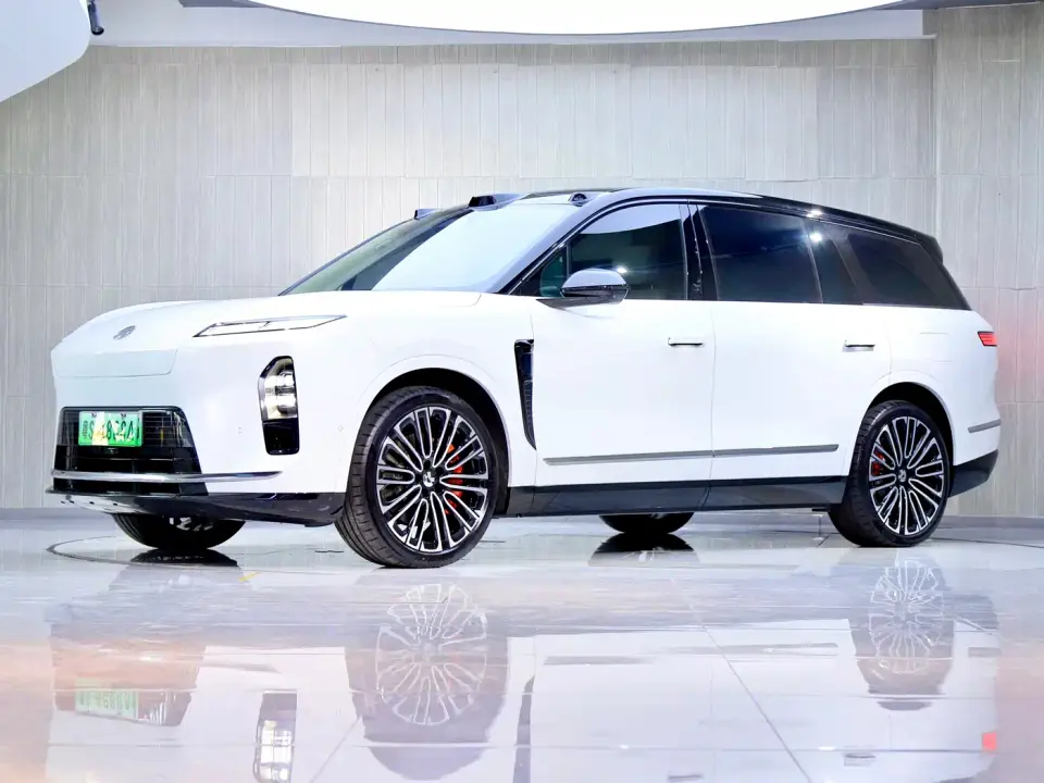 NIO ES8 Base Model 2025